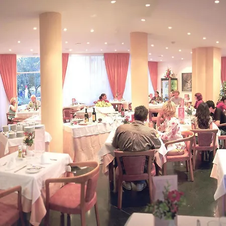 Готель Oro Playa Aph. (adults Only)